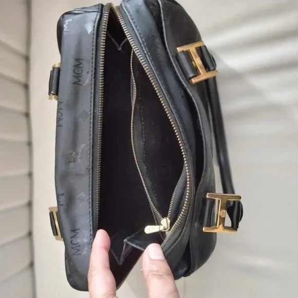 MCM Black Boston Bag - Picture 3 of 9